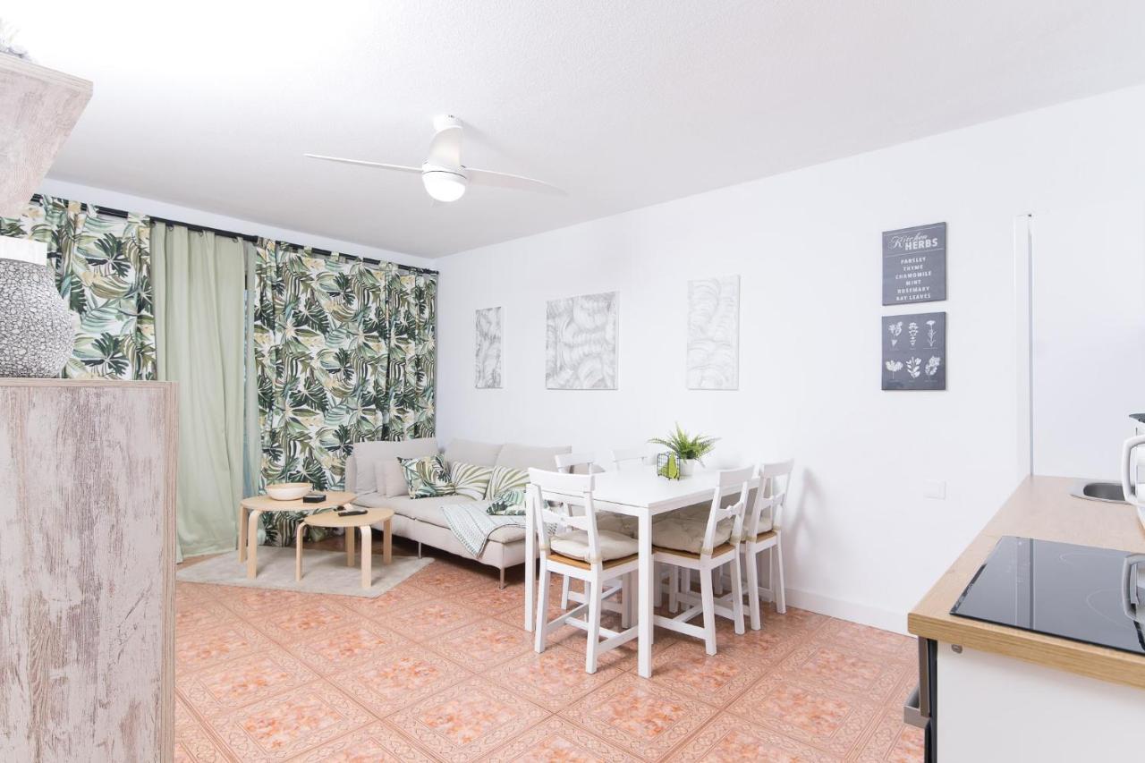 Sea View, Newly Renovated, 2 Bedrooms Apartment In Costa Adeje Екстериор снимка
